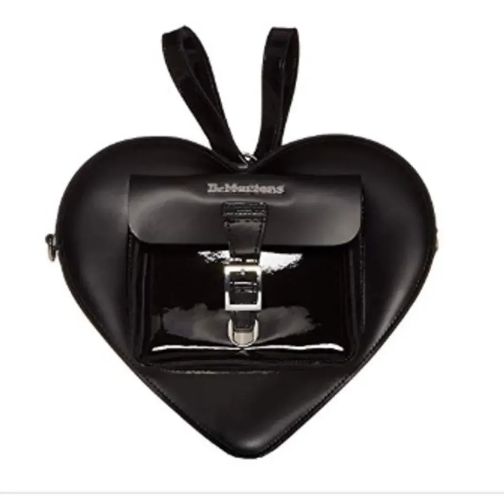 Dr Martens Heart Bag Black Leather Glossy‎ Patent Lamper Backpack Crossbody NWT